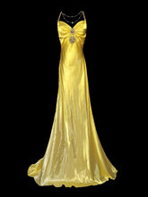 Classic Mermaid Spaghetti Strap Yellow Open Backs Satin Sleeveless Long Prom Dresses High School Senior Graduation Dance Evening Outfits AS052