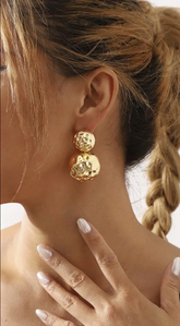 Glimmering Layered Hammered Round Earrings - Gold