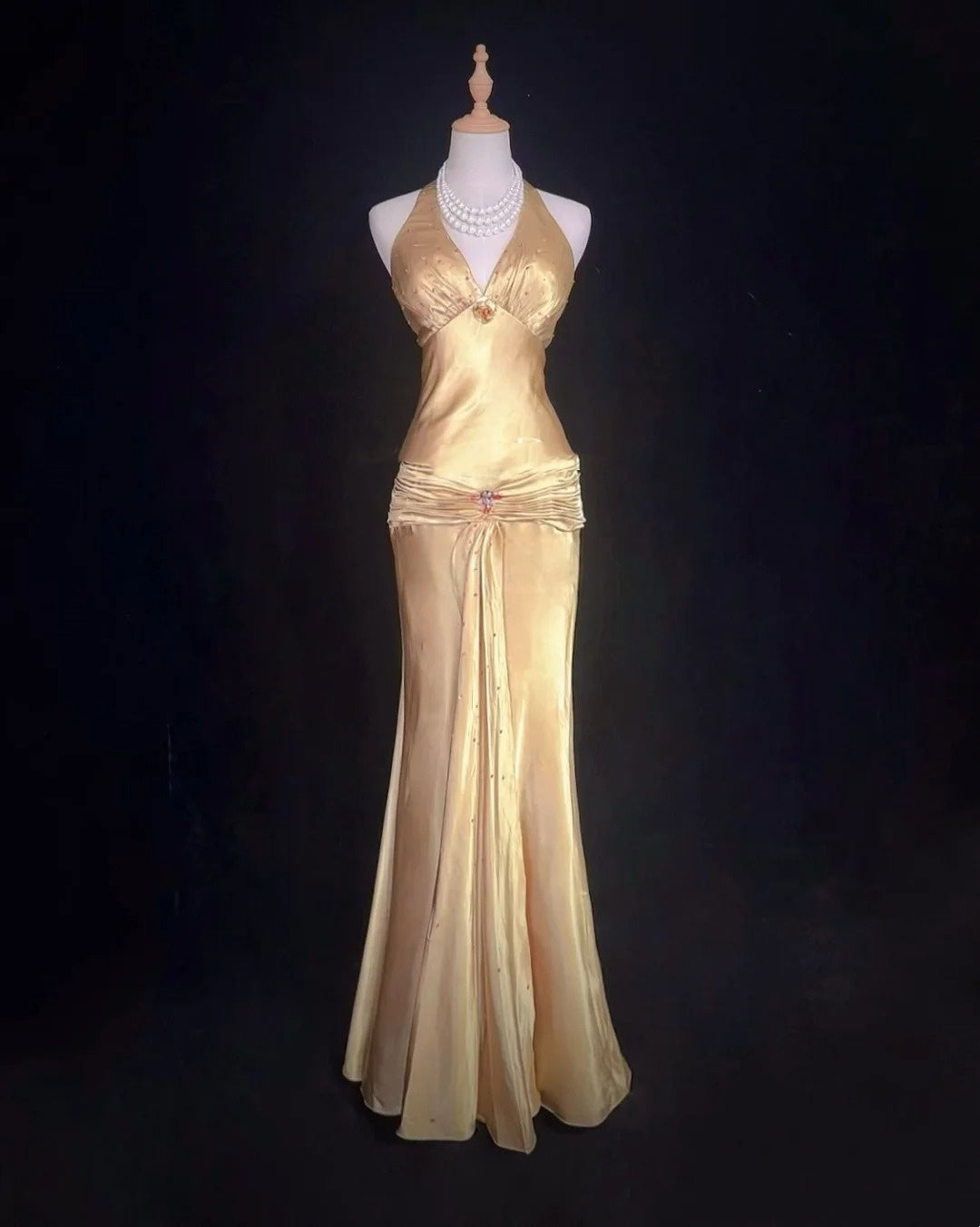 Charming Prom Dresses Mermaid Halter Gold With Beaded Long Formal Evening Outfits N3693