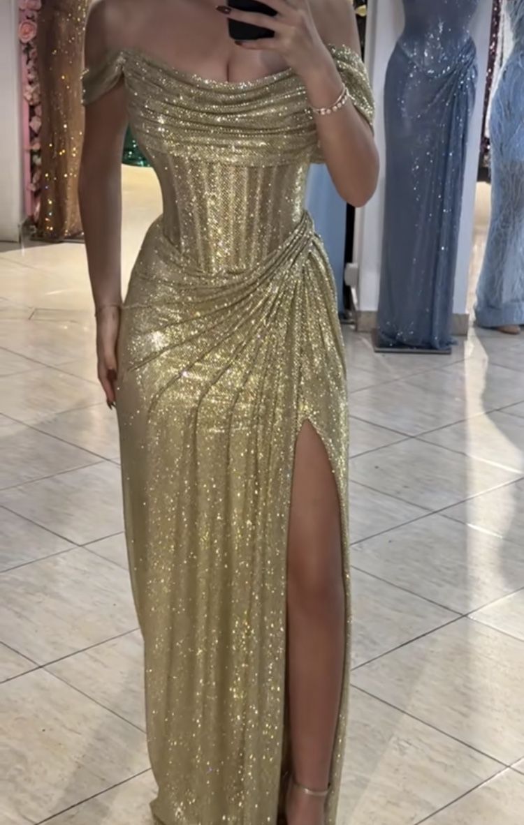 Modest Senior Prom Dresses High Schools Inspiration Mermaid Off The Shoulder Sequin Gold With Slit Semi Formal Grad Long Prom Dress For Teens AB2118