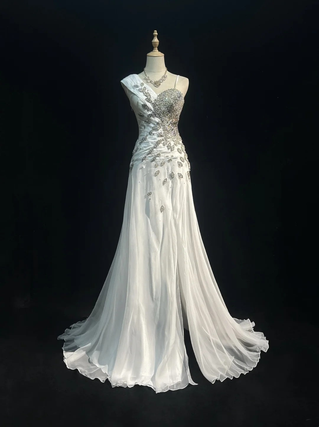 Vintage 90s Prom Dresses Mermaid White Chiffon With Ruffled Silver Beads Long Prom Gown With Cape N3035
