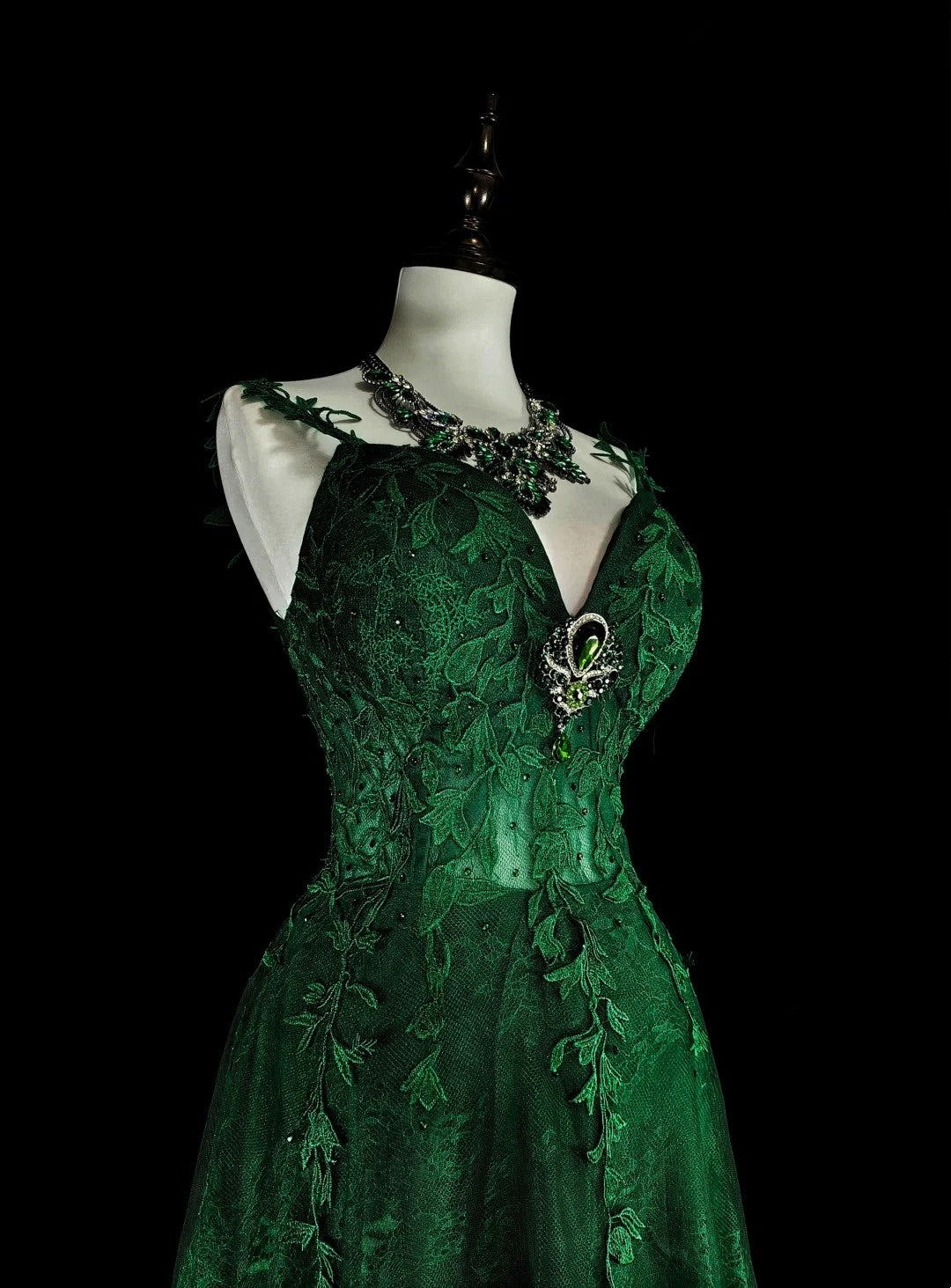 Modest A line Spaghetti Straps Dark Green Tulle With Appliques Long Prom Gown Party Wear Dresses N1847