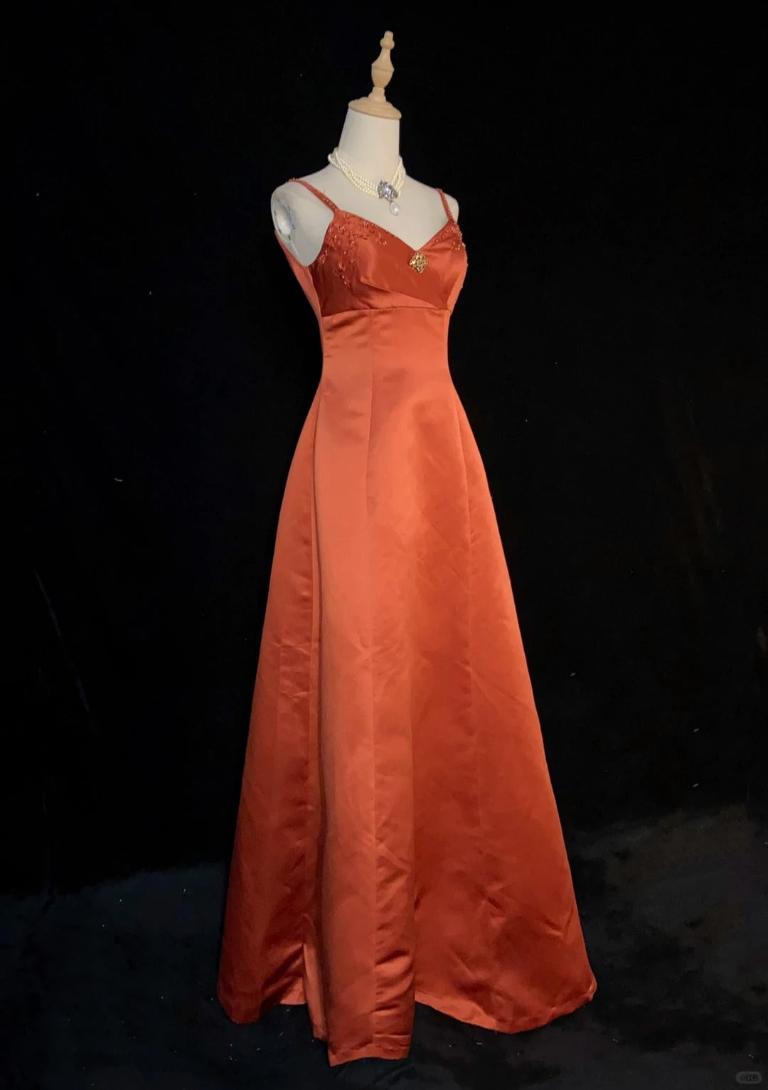 Modest Prom Dresses A line Spaghetti Strap Orange With Beading Long Evening Outfits N3445