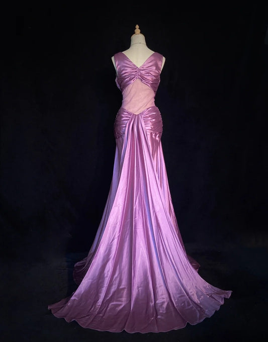 Modest Prom Dresses Inspo Mermaid V Neck Satin With Ruffled Train For Women Formal Dress N3229