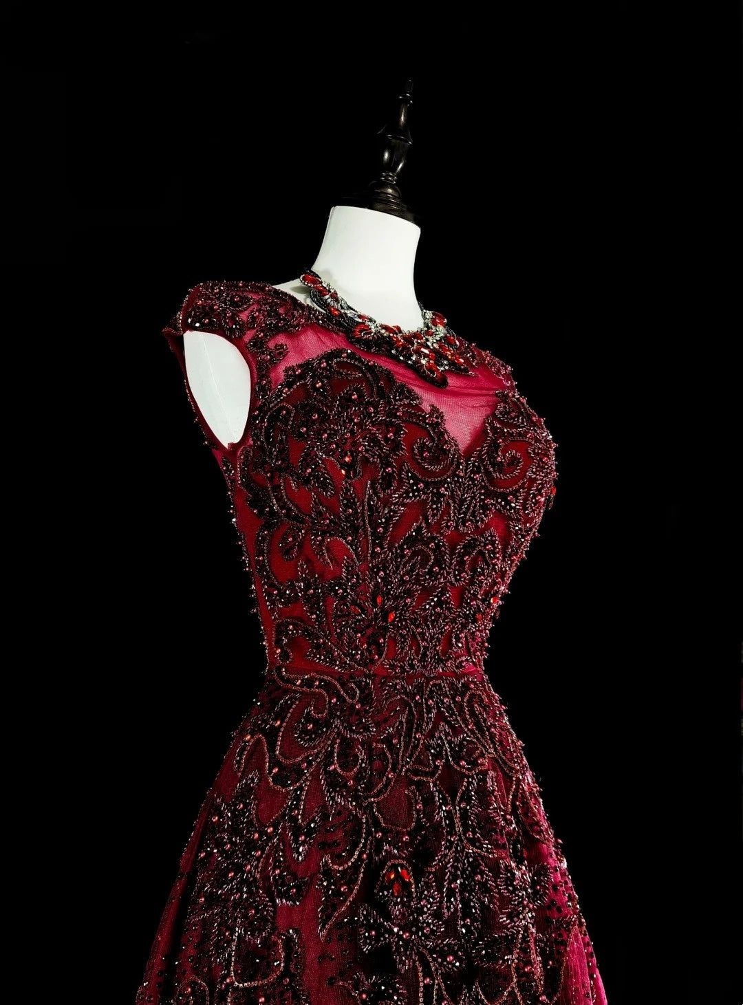 Vintage A line Scoop Burgundy Tulle 70s With Beads Long Prom Gown Party Wear Dresses N1844