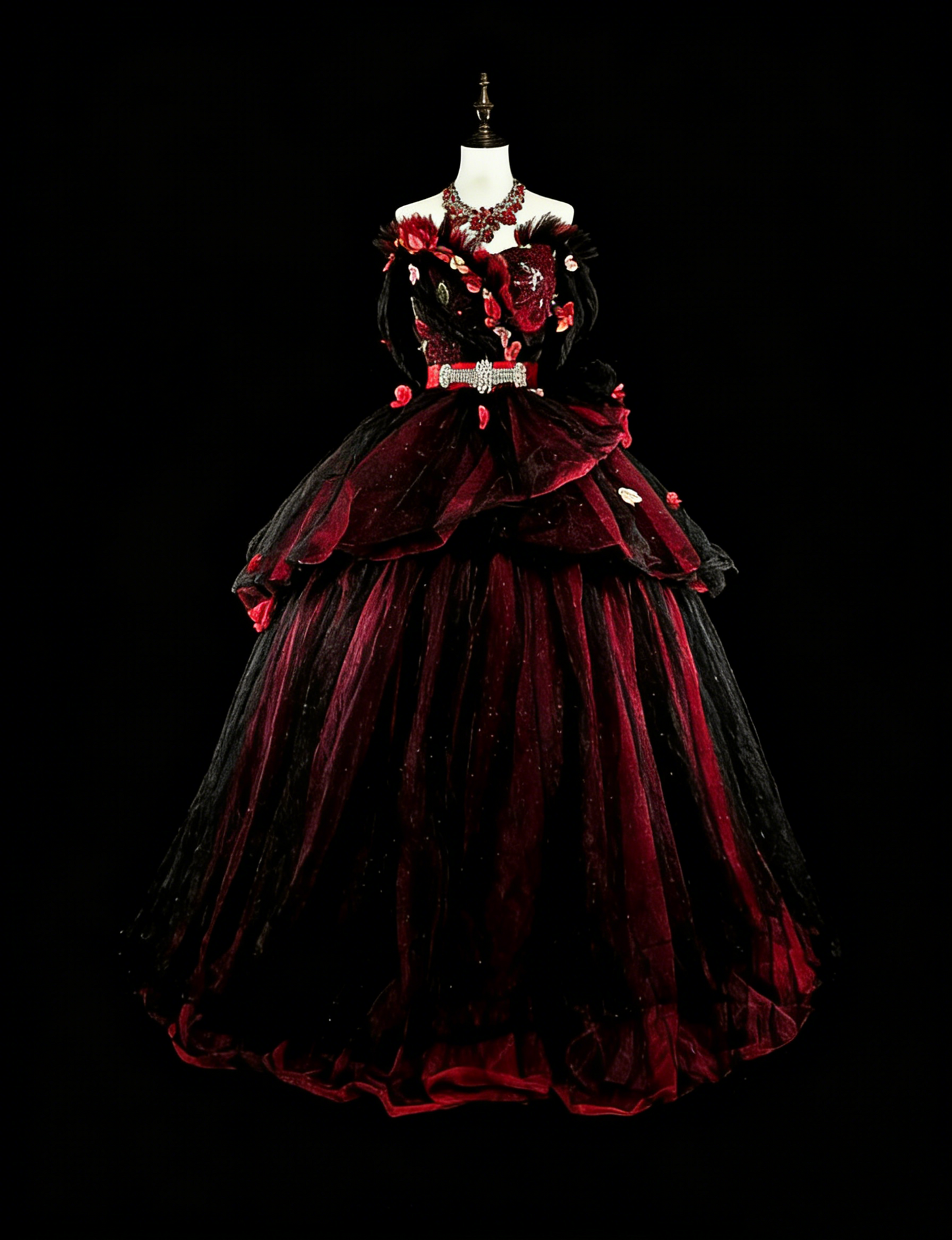 Modest Prom Dresses Ball Gown Strapless Burgundy Tulle With Appliqued Long Quince Dress N3066