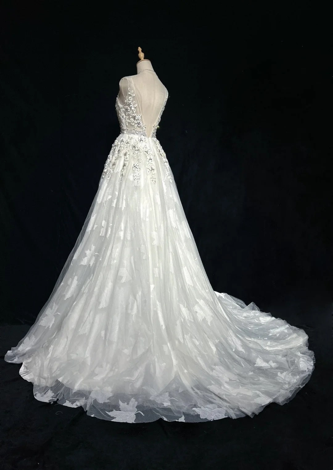 Modest Prom Dresses A line V Neck White Tulle Lace Sleeveless Long Formal Evening Outfits N3618
