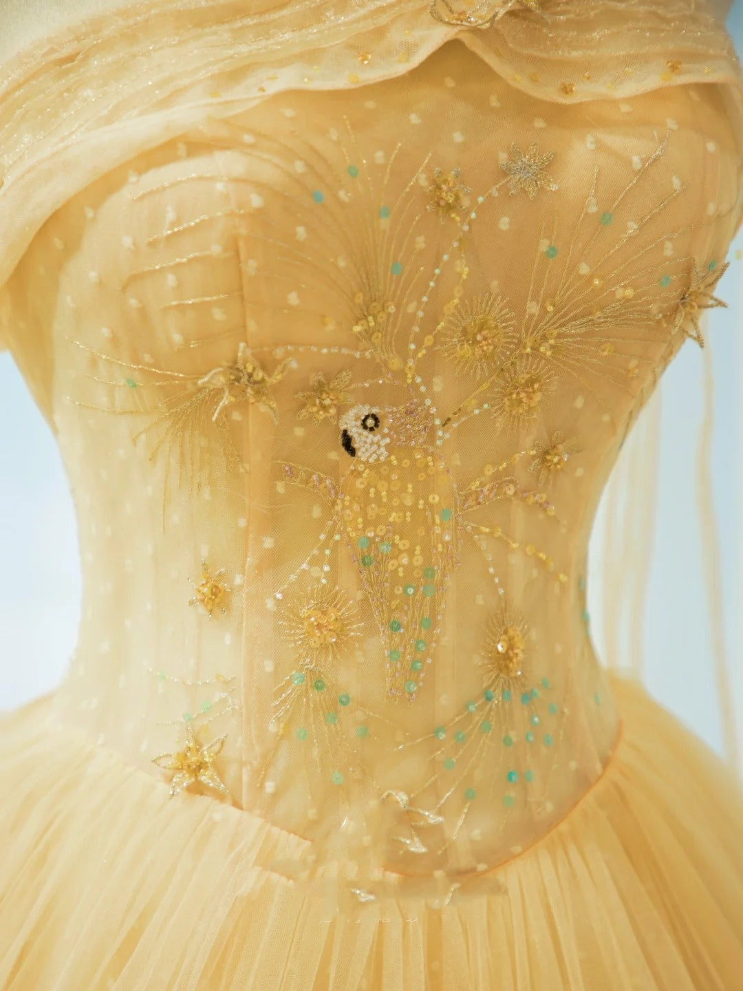 Beautiful Prom Dresses Ball Gown Spaghetti Strap Yellow Tulle With Beading Long Formal Gown N2932