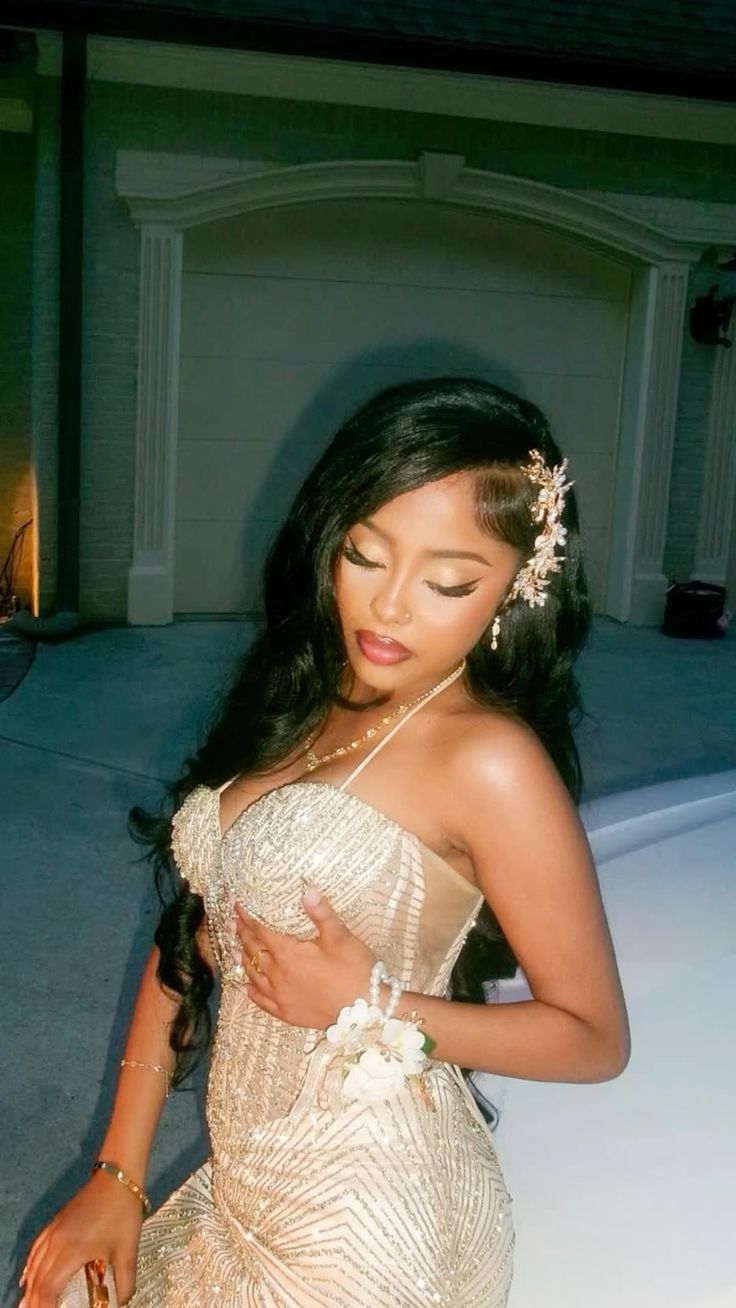 Modest Senior Prom Dresses High Schools Inspiration Mermaid Halter Gold Sequin Long Semi Formal Grad Prom Dress For Teens AB2010