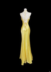 Classic Mermaid V Neck Yellow Lace Backless Ruffles Long Prom Dresses High School Senior Graduation Dance Evening Outfits AS066