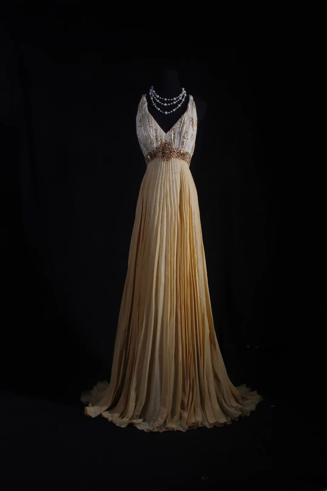 Women's Cocktail Party Gowns 80s A line V Neck Chiffon Pleated With Beads Long Graduation Dinner Outfits Prom Dresses AS075