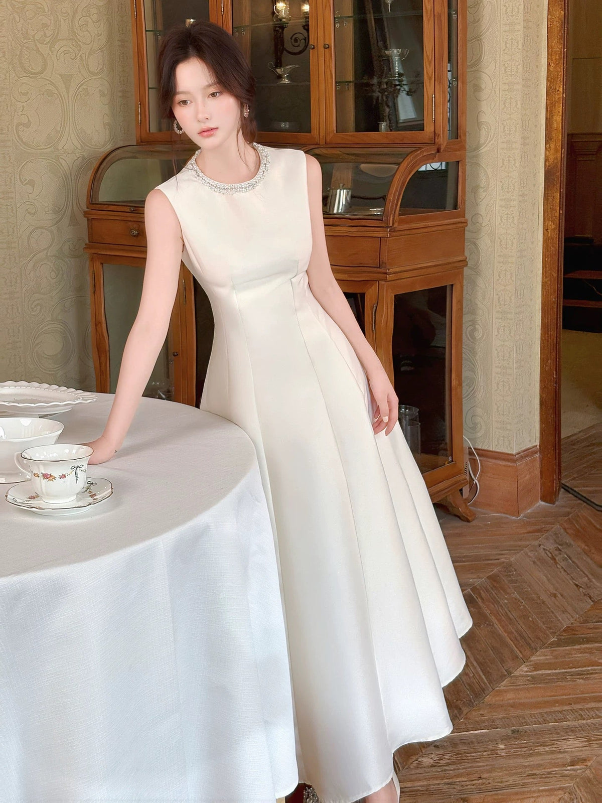 Modest French Style A Line Scoop White Satin Fashion Women Long Formal Outfits Prom Dresses N2068
