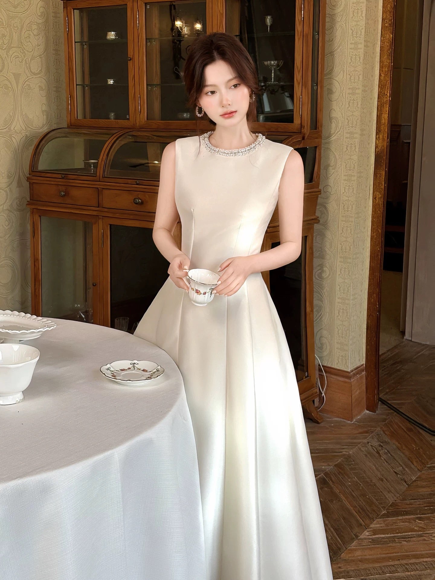 Modest French Style A Line Scoop White Satin Fashion Women Long Formal Outfits Prom Dresses N2068